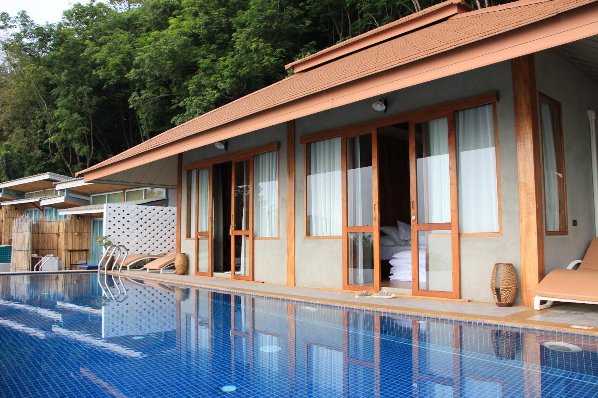 Family Pool Villa Sea View